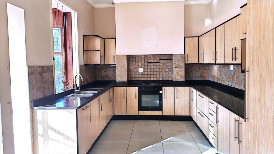3 Bedroom Property for Sale in Cambridge Eastern Cape